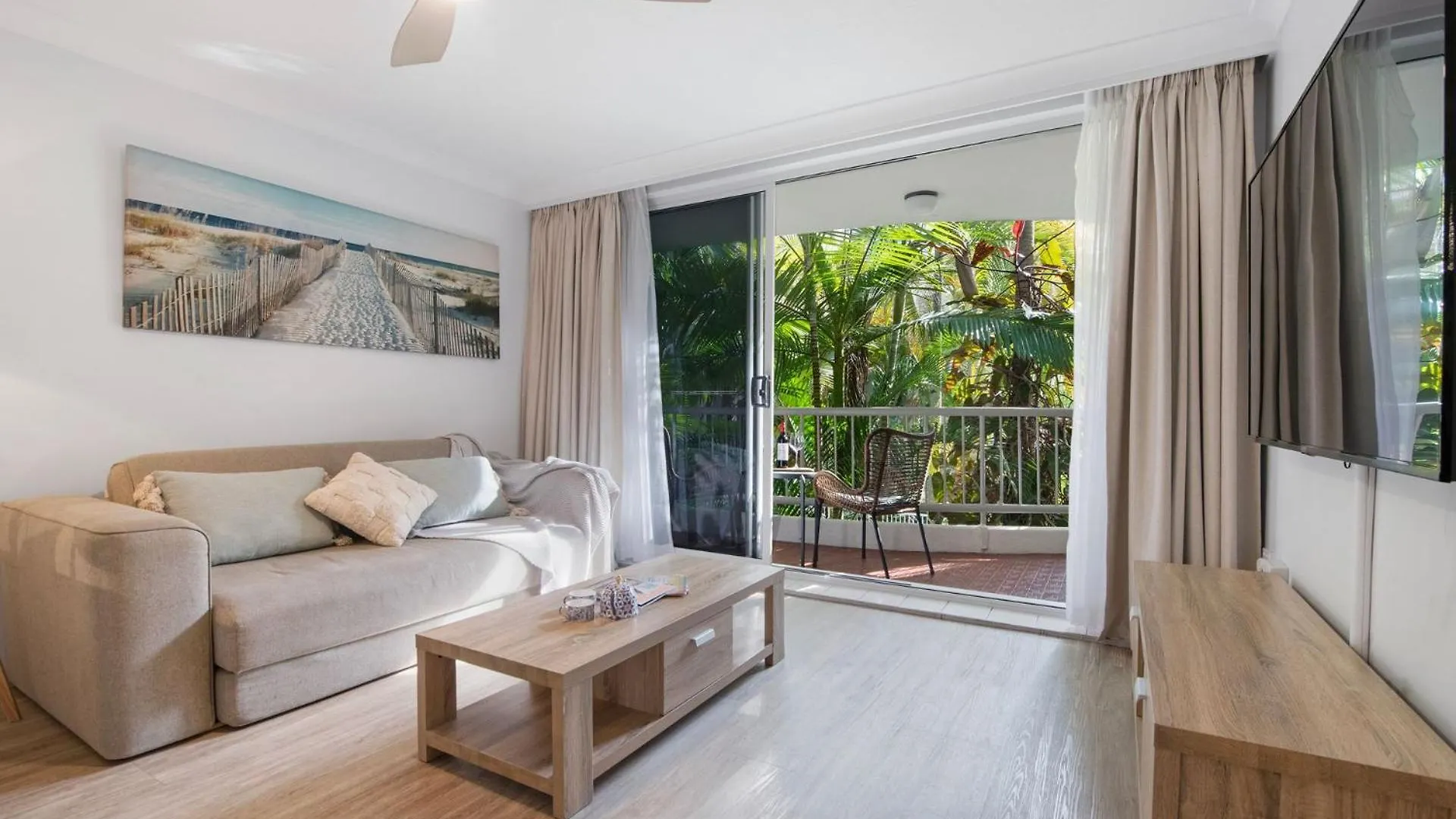 Copacabana Couples Retreat Gold Coast Apartment